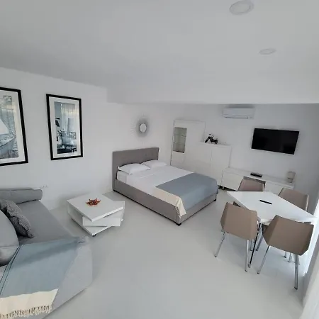 Apartment Iliada Oxygen Neptun